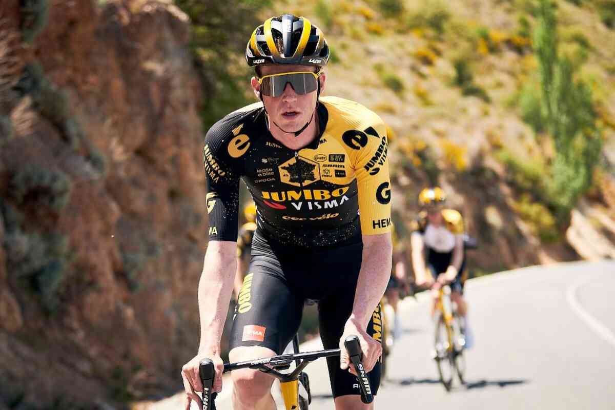 El ciclista del Tour Nathan van Hooydonck, en coma tras un brutal accidente múltiple