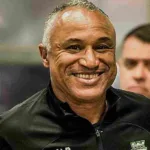 "Tenemos que ser serios": Amaral se irrita con un periodista por preguntarle por su continuidad en Atlético Nacional tras derrota abultada ante América en el pascual guerrero