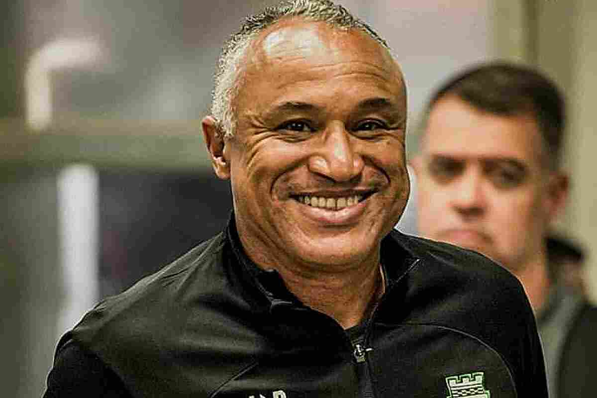 "Tenemos que ser serios": Amaral se irrita con un periodista por preguntarle por su continuidad en Atlético Nacional tras derrota abultada ante América en el pascual guerrero