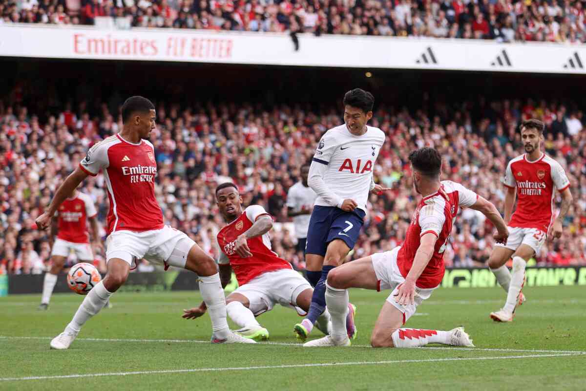 Arsenal y Tottenham empatan en un derbi loco, Liverpool golea y Chelsea cae de nuevo