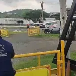Piloto salva su vida al aterrizar de emergencia en un autódromo de Puerto Colombia---avioneta