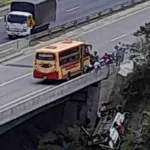 Accidente de buseta de Cootransandina en Amagá deja varios heridos tras caer de un puente