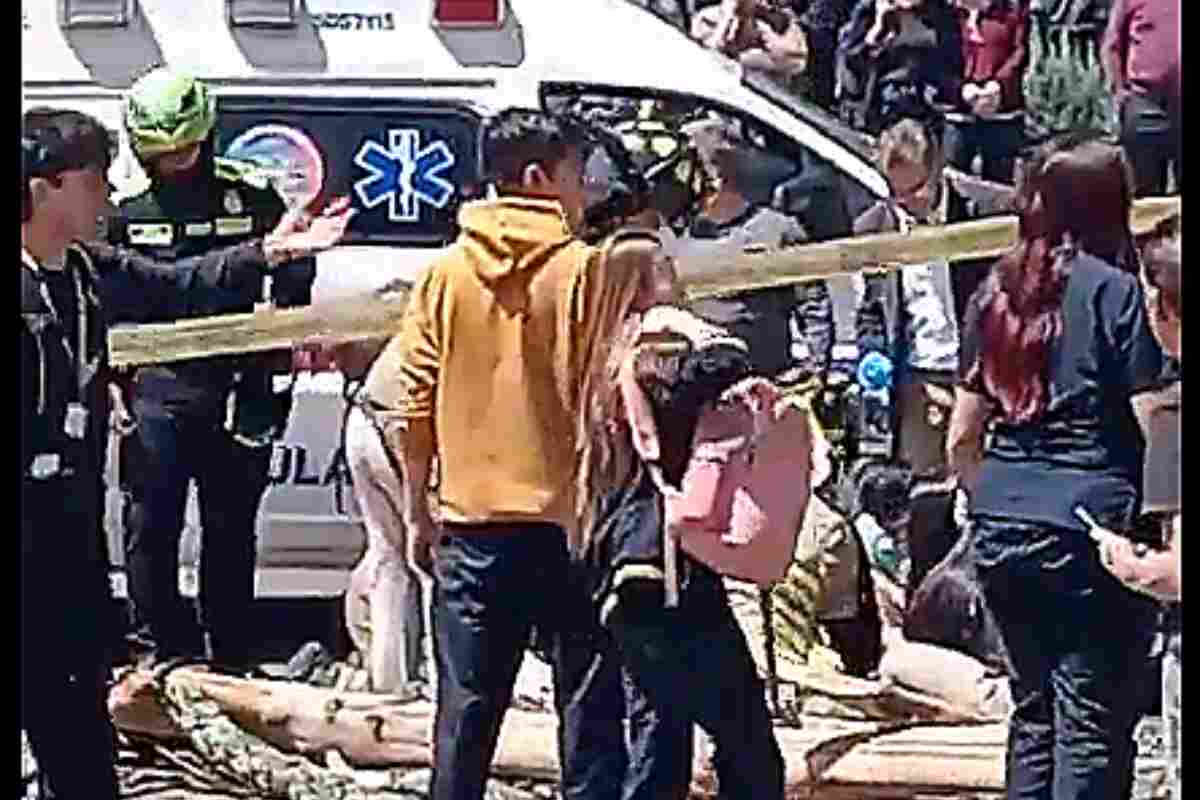 Dos mujeres heridas por el desplome de una rama de árbol en el norte de Bogotá