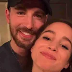 Chris Evans y Alba Baptista dan el sí en una boda íntima en Boston