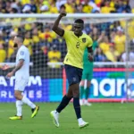 Ecuador le da vuelta al partido y derrota a Uruguay por 2-1