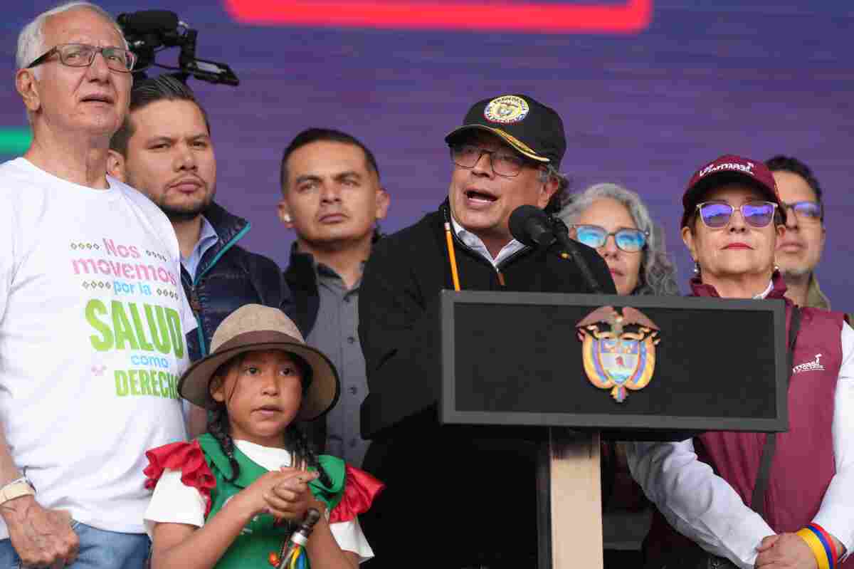 ¿Qué busca la reforma de los servicios públicos que presentará Petro al Congreso?