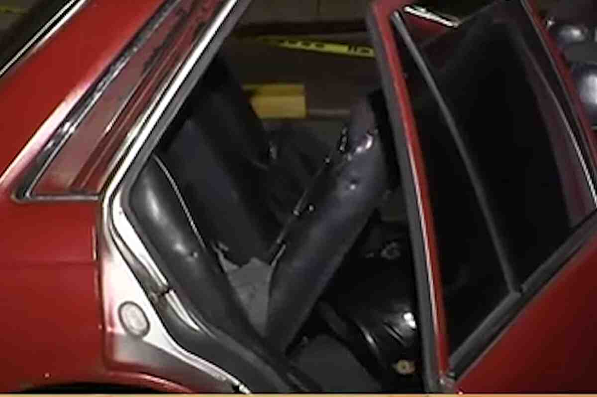 La sangrienta noche en Bogotá: encuentran carro abandonado con sangre y el cuerpo de su dueño apuñalado