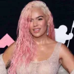 Karol G no pierde oportunidad y le propone a Saweetie un viaje a Medellín
