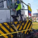 >Motociclista sufre accidente con el tren de la Sabana cerca del Mallplaza en Bogotá