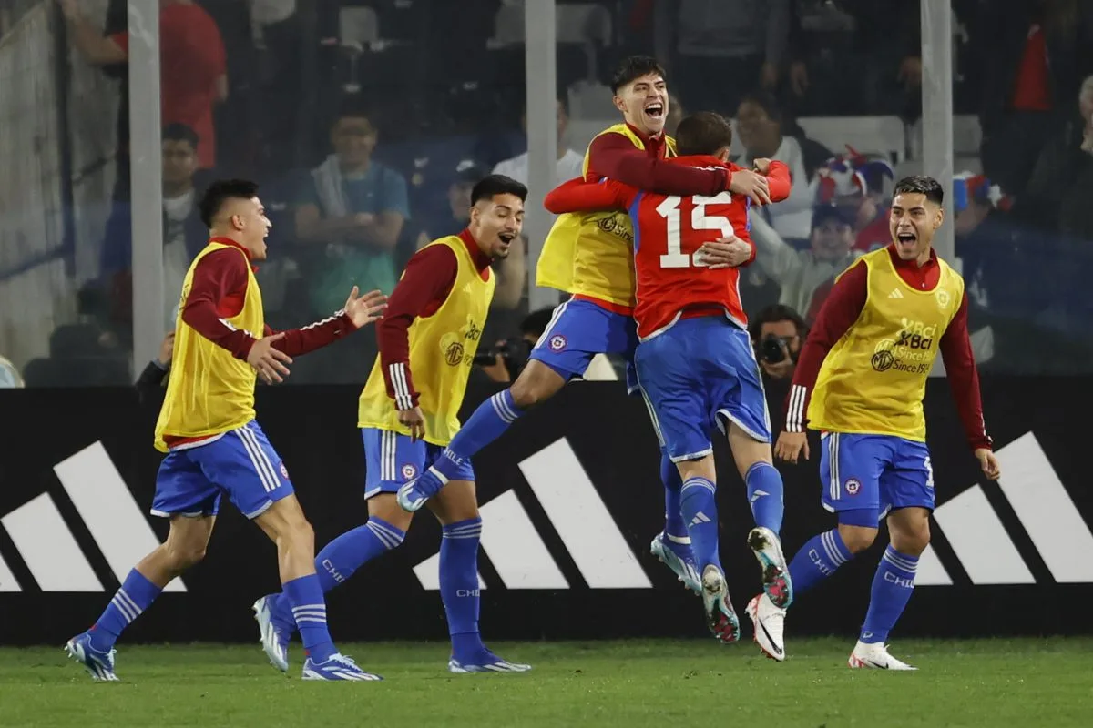 2-0. Chile suma su primer triunfo ante Perú y lo manda al penúltimo lugar de la tabla