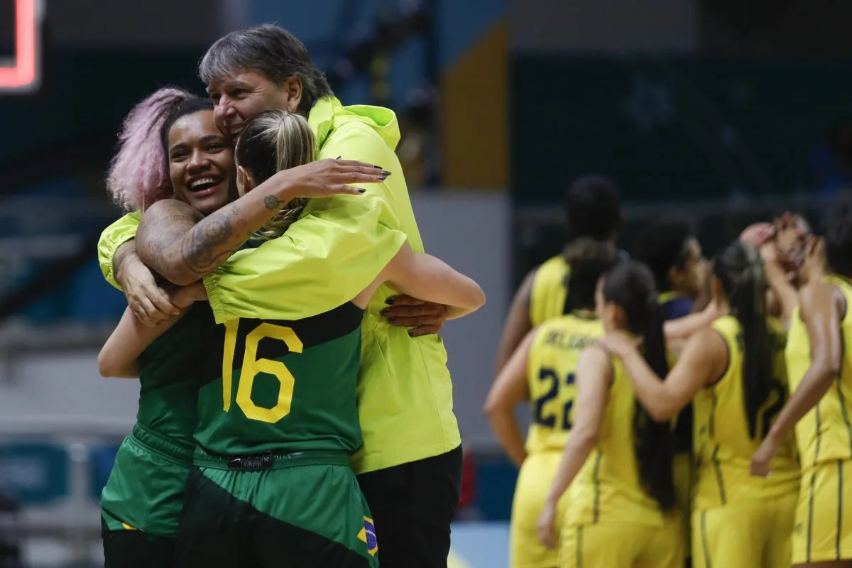 50-40. Brasil termina invicta y revalida el oro en el baloncesto femenino