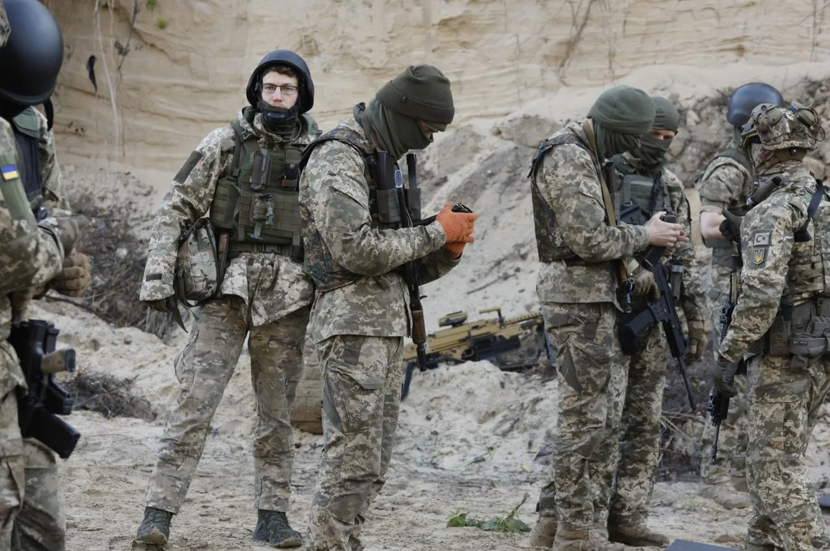Cruentos combates junto a la ciudad de Donetsk a los veinte meses de guerra
