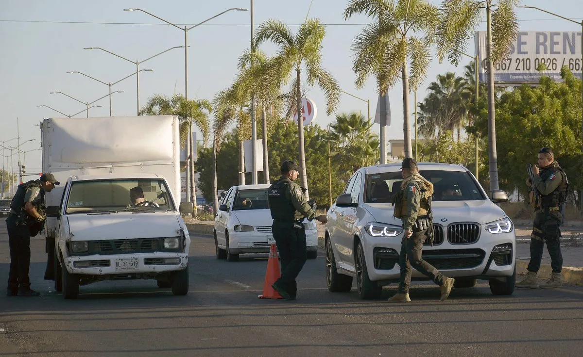 Detienen a sujeto que transportaba más de 2,5 millones de pastillas de fentanilo en México