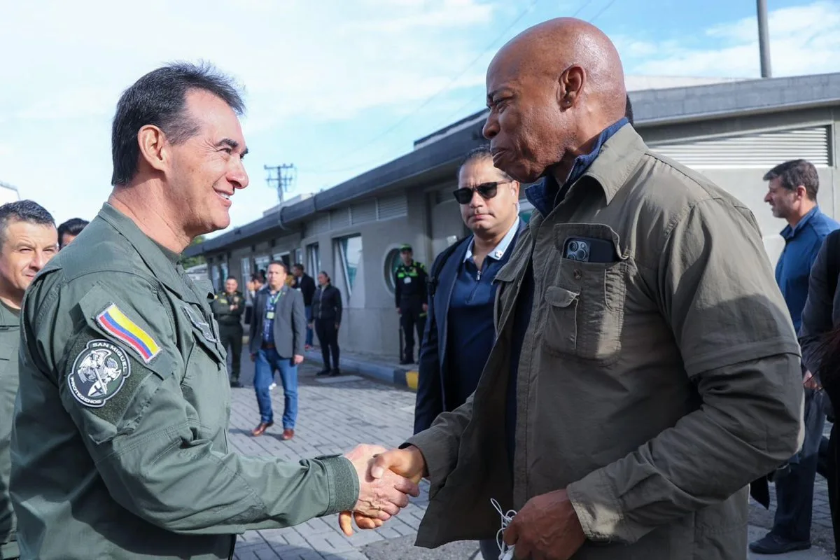 El alcalde de Nueva York visita el comienzo de ruta migratoria por el Tapón del Darién
