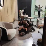 Evacúan un lujoso centro comercial de Bangkok por un tiroteo