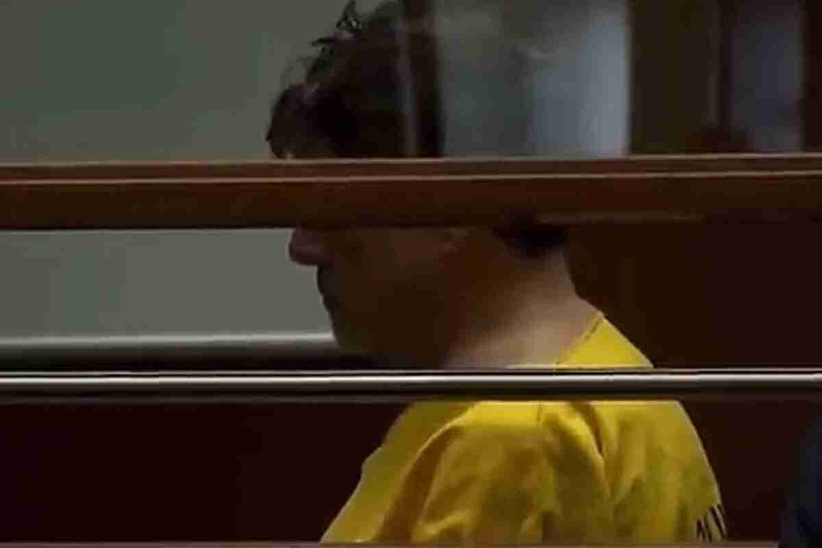 muerte del ginecólogo George Tyndall, acusado de violación a pacientes