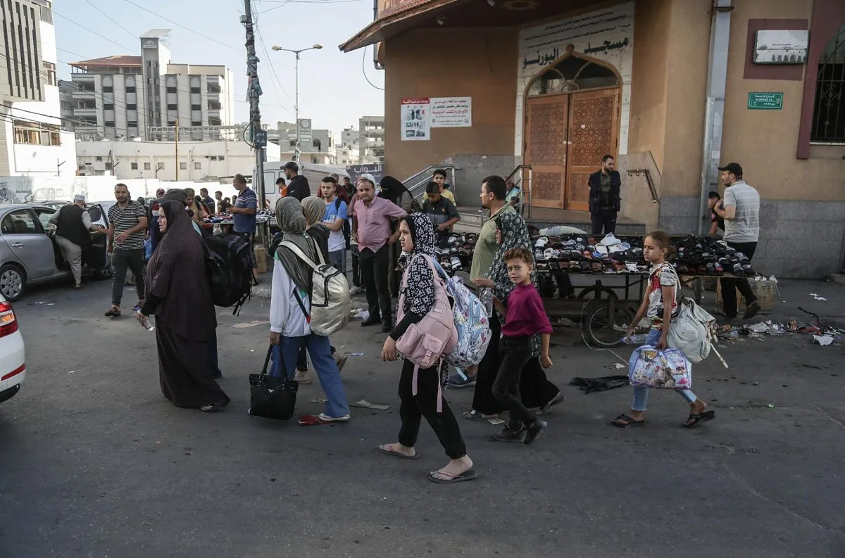 Israel denuncia que Hamás está obstaculizando la evacuación de civiles al sur de Gaza