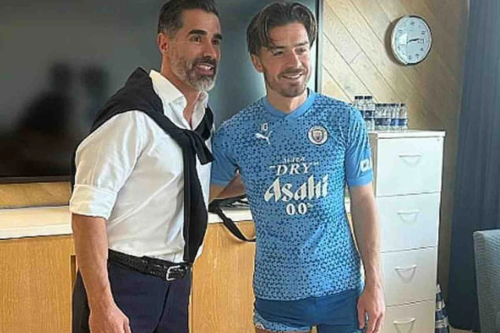 El héroe de Grealish: Juan Pablo Ángel- el ex delantero del Villa que lo inspiró