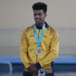 Kevin Quintero gana en el keirin y da el tercer oro del día a Colombia