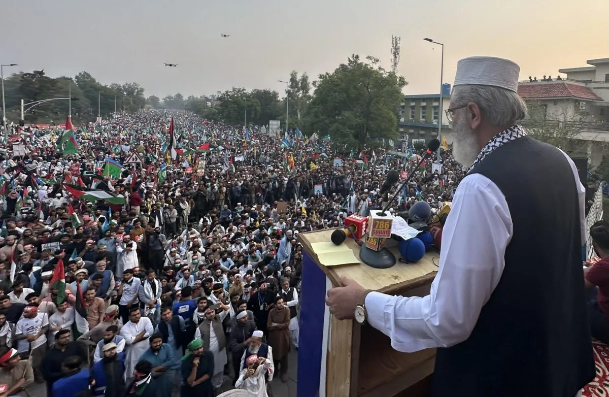 Miles de islamistas llaman a la guerra santa contra Israel en Pakistán