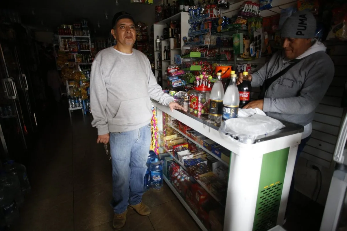Reducen en 50 % los cortes de electricidad entre lunes y miércoles en Ecuador