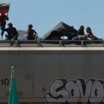 Venezolanos en Juárez permanecen en norte de México con el temor de que EE.UU. los deporte
