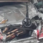 Volqueta perdió el control y chocó contra un carro en el barrio Los Colores de Medellín