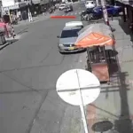 Camioneta atropella a dos policías que iban tras unos atracadores en Chapinero