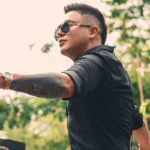 Dos ladrones heridos y uno fugado tras intentar robar a la madre del cantante Alán Ramírez en Bogotá