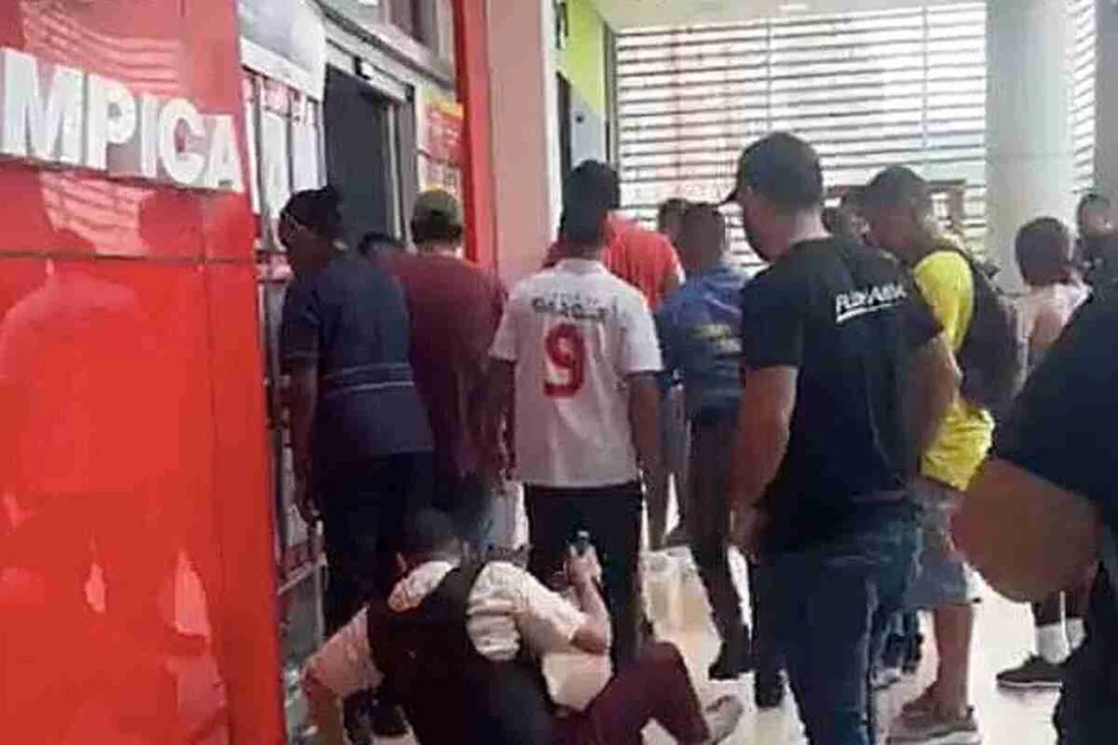 alameda del rio- Delincuentes hieren a varios escoltas de Atlas en asalto a camión de valores en Barranquilla