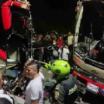 Un trabajador de Gómez Hernández muere tras choque entre dos buses en Santafé de Antioquia