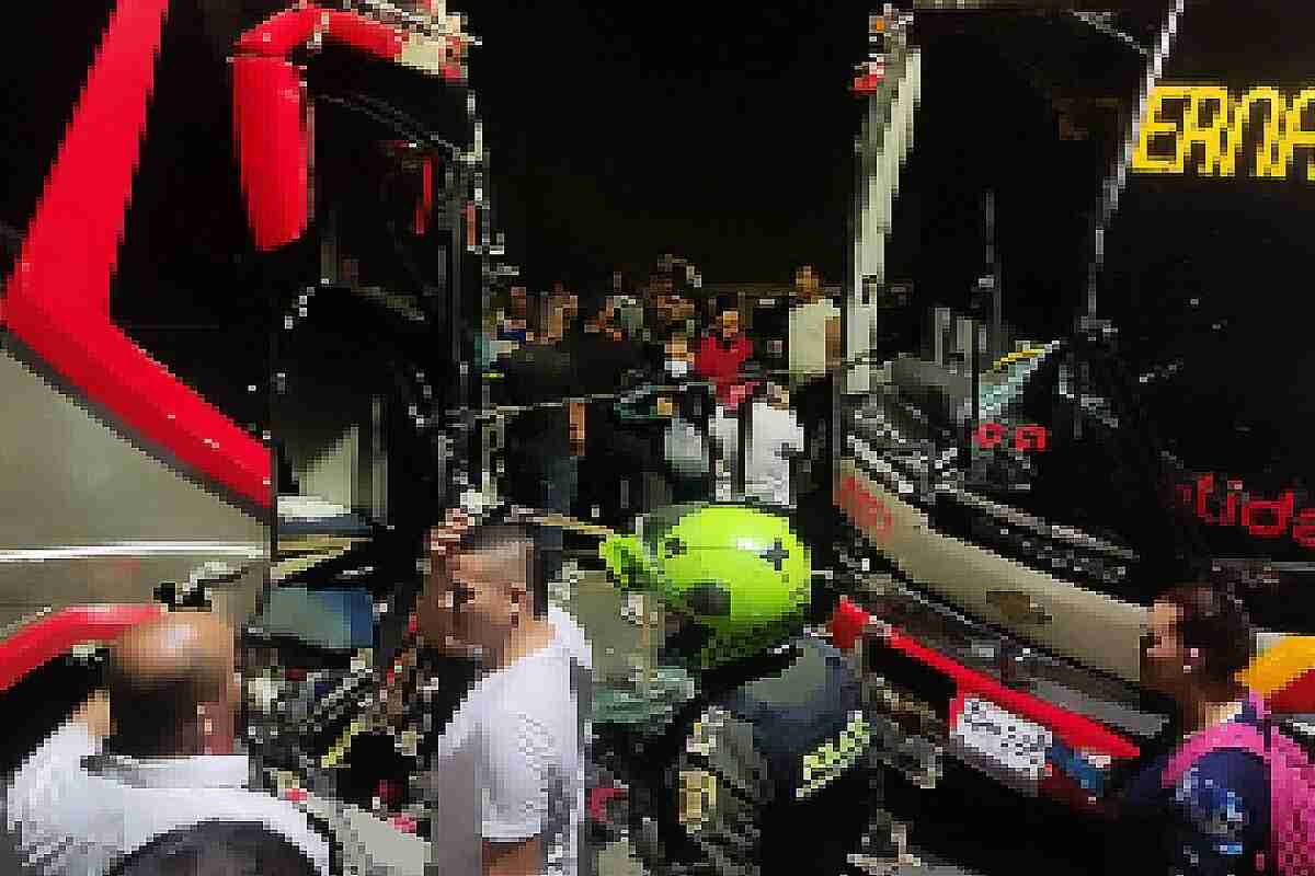Un trabajador de Gómez Hernández muere tras choque entre dos buses en Santafé de Antioquia