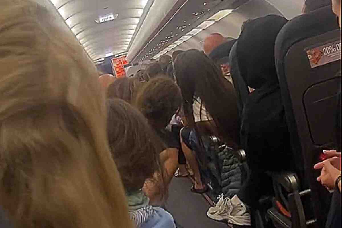 Un vuelo de EasyJet a Londres se cancela por una sucia sorpresa en el baño del avión