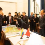 Petro propone dos fases para el Metro de Bogotá en encuentro con empresa china