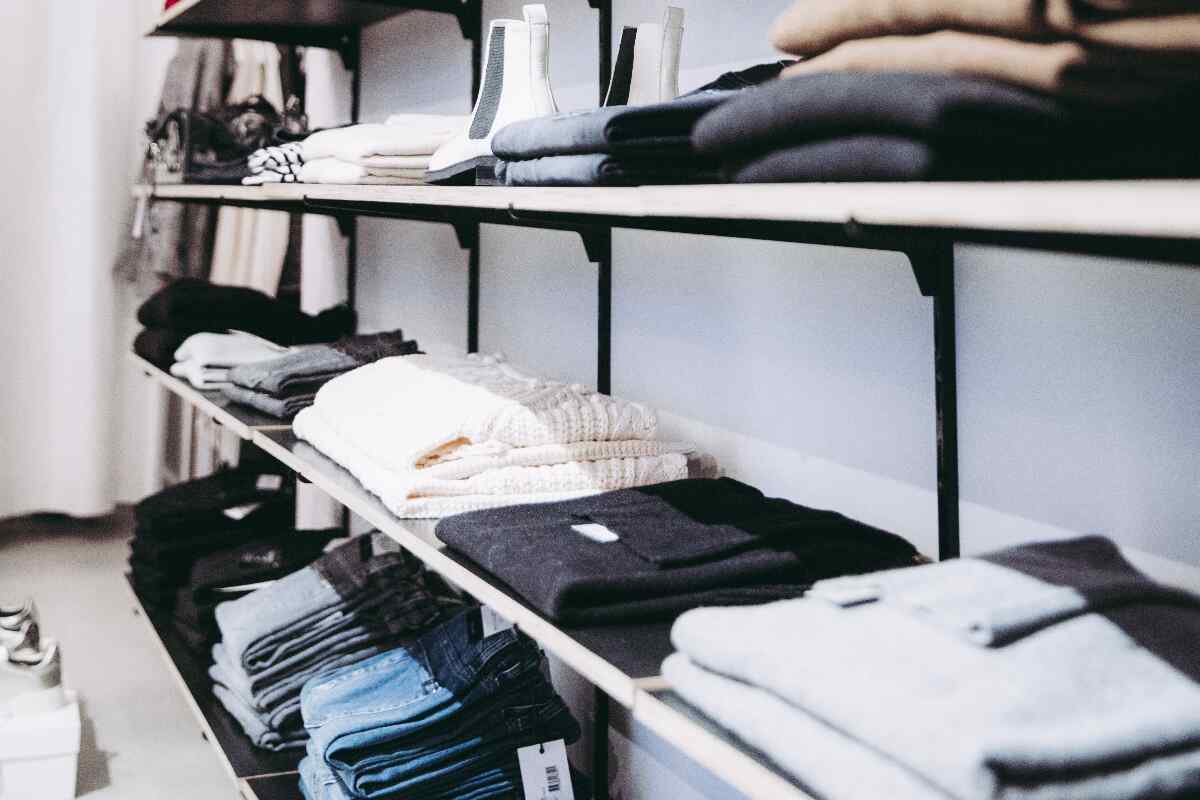 Ahorra dinero y luce bien: 10 ideas para vestir con estilo