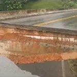 Emergencia vial en el norte del Urabá por el quiebre de un puente sobre la quebrada El Cedro