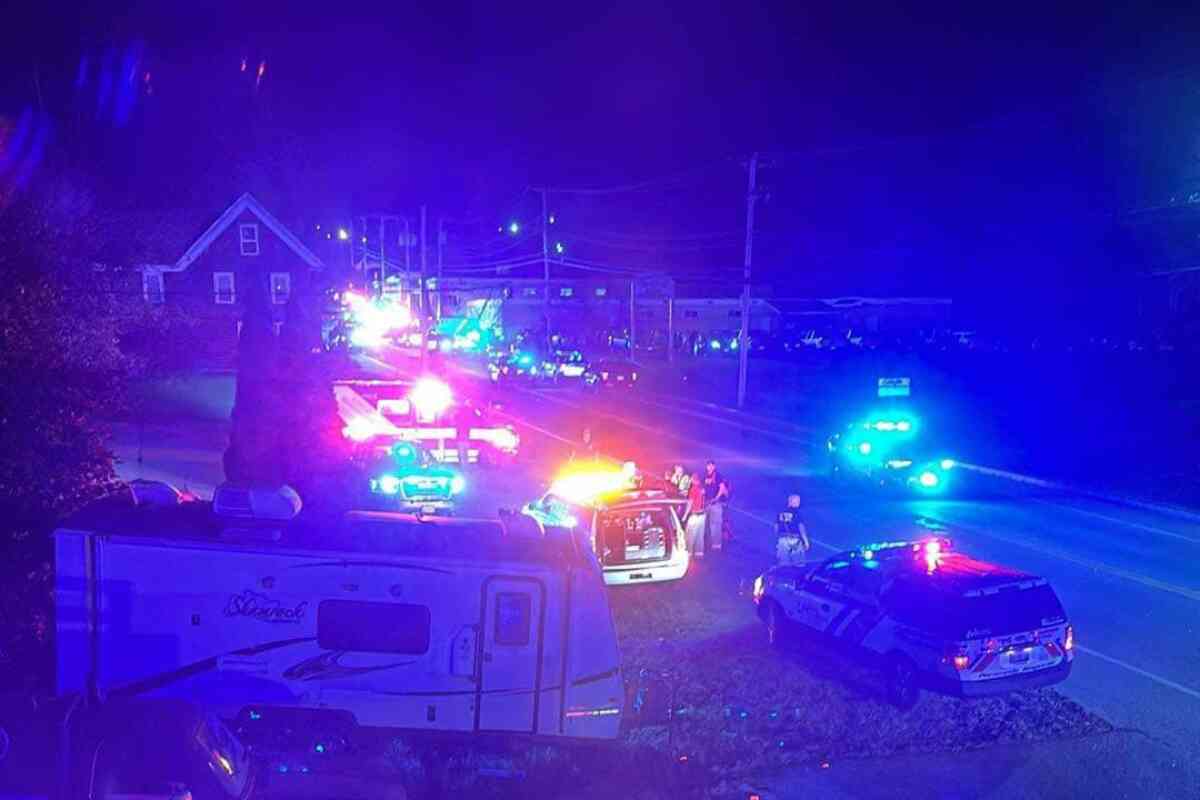 El dueño del bar donde mataron a varias personas en Maine dice que su corazón está destrozado