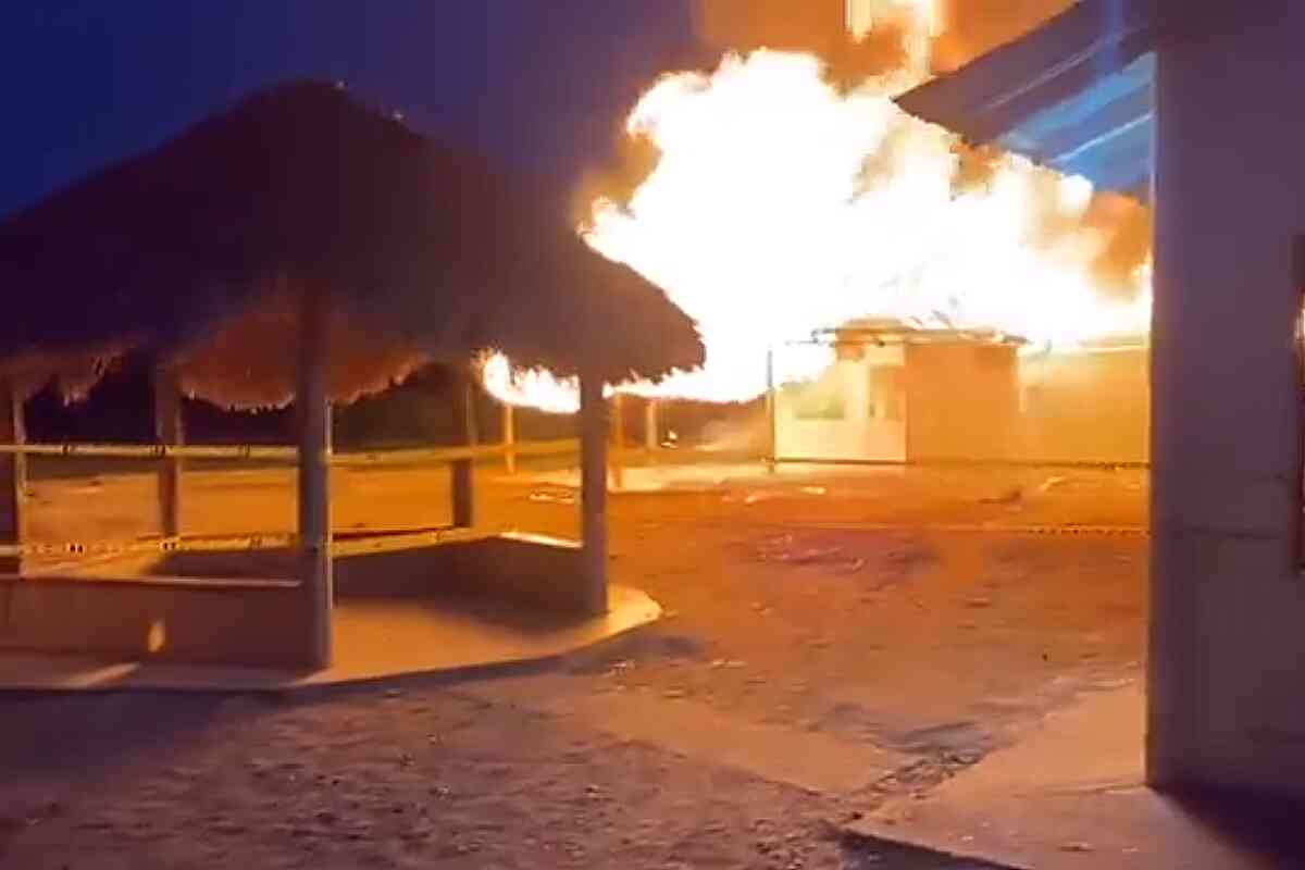 Incendio en Valencia, Córdoba, solo quemó un kiosco y no tiene relación con el reconteo de votos