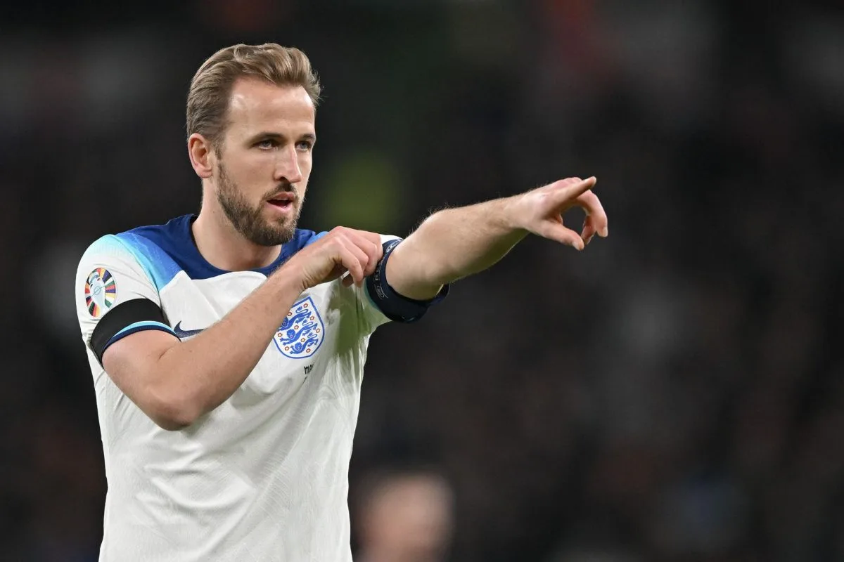 2-0. Kane no falla en un gris homenaje a Charlton