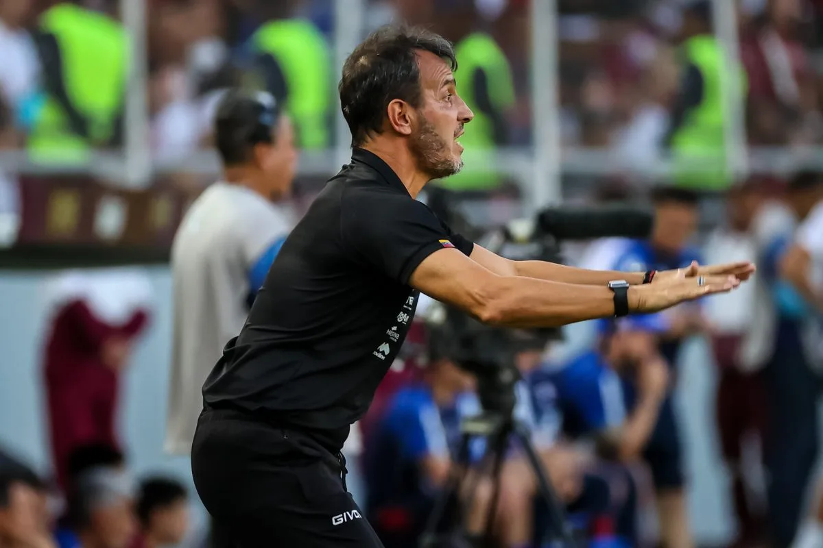 Batista dice que solo piensa en tratar de ganar a Perú en Lima