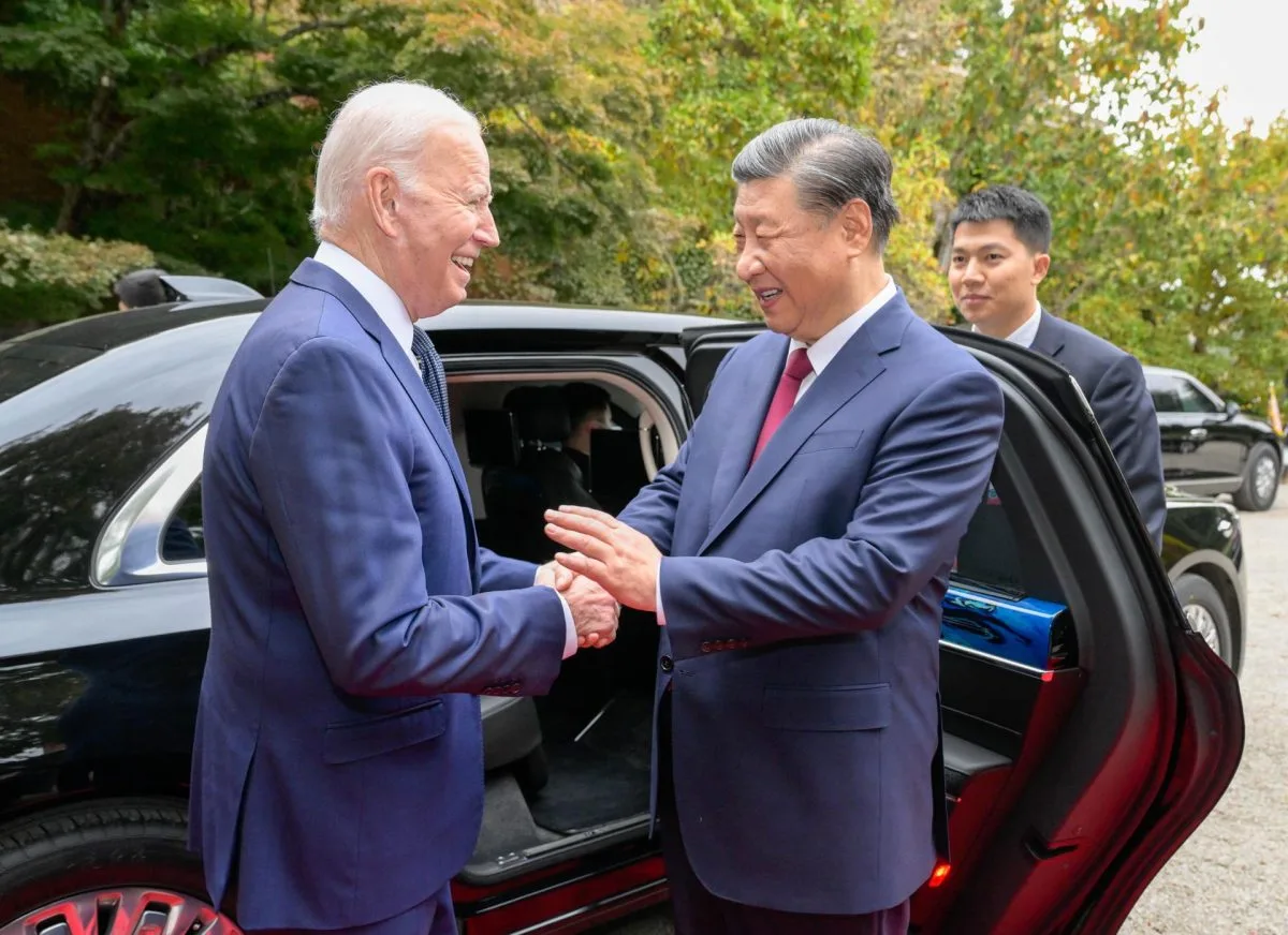 China critica calificativo de dictador de Biden a Xi tras su reunión en San Francisco