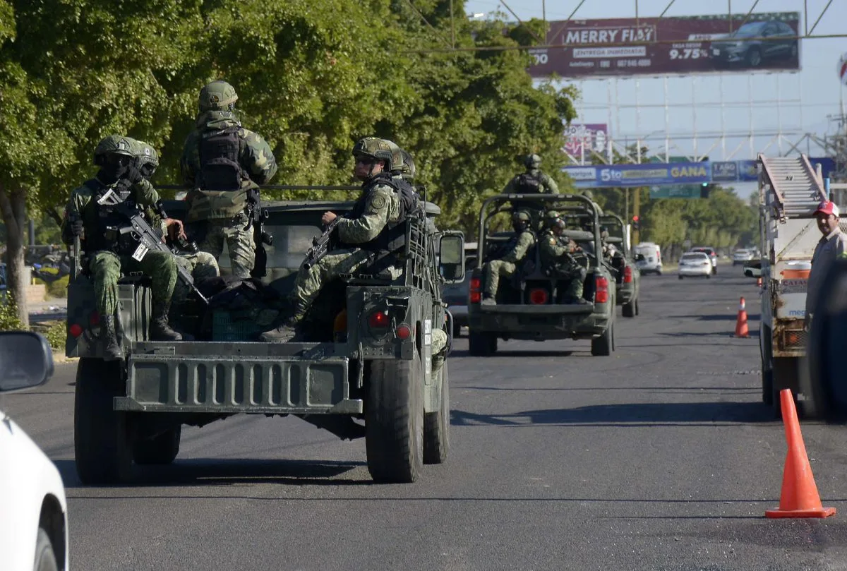 El Ejército detiene a jefe de escoltas del hijo de ‘El Chapo’ Guzmán en noroeste de México