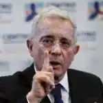 El expresidente Uribe insiste ante la Fiscalía en que nunca se reunió con paramilitares
