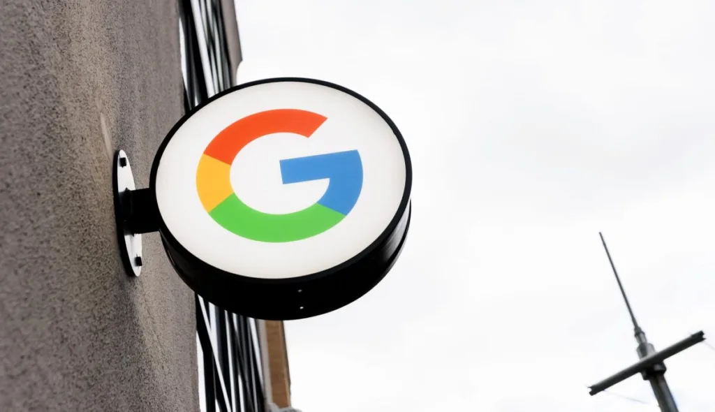 Google demanda a creadores de anuncios falsos sobre Bard en busca de un precedente legal