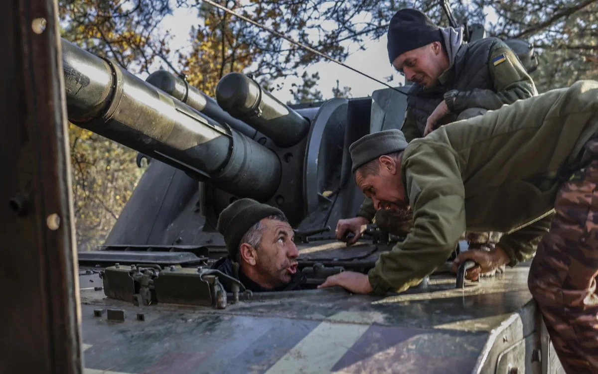 Intensos combates en el frente oriental mientras Kiev se prepara para resistir el invierno