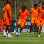 Jugadores de Ecuador resaltan la armonía del equipo previo al choque con Chile