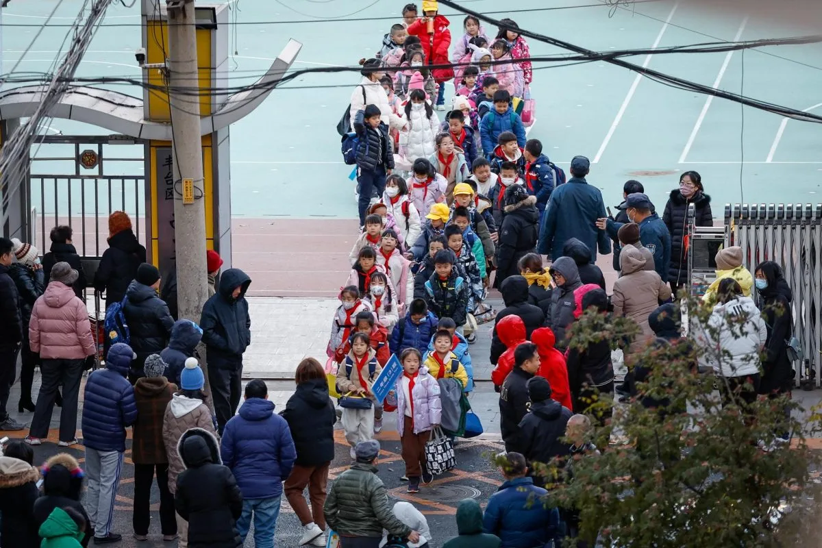 La OMS pide más información a China ante el aumento de casos de neumonía infantil