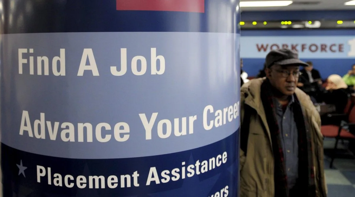 La tasa de desempleo sube al 3,9 % en EE.UU. y la creación de empleo se ralentiza