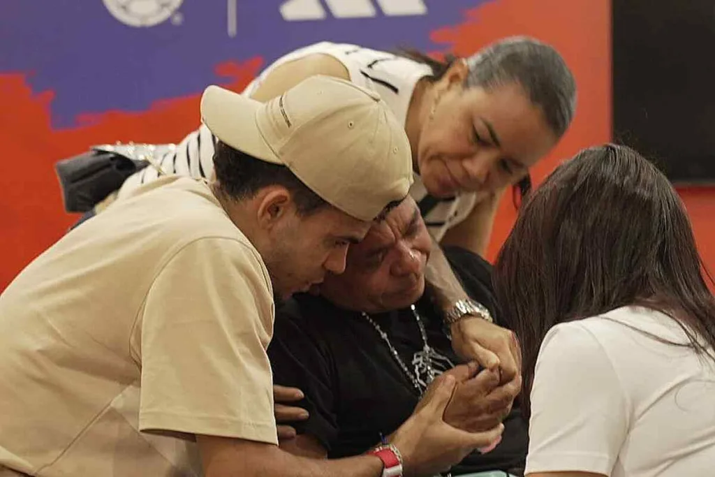 Luis Díaz y su padre lloran de alegría al reencontrarse tras el secuestro