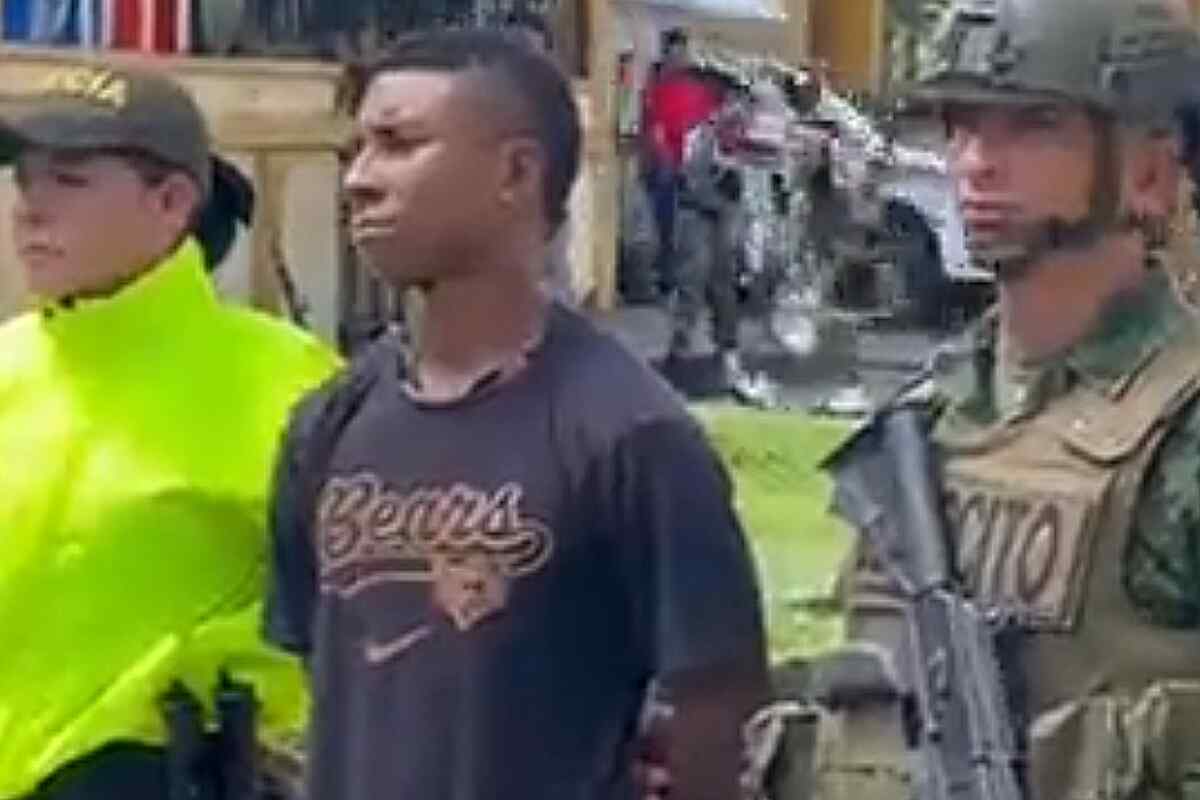Capturan a alias ‘Messi Junior’, señalado de ordenar la masacre en un bus en Puerto Berrío
